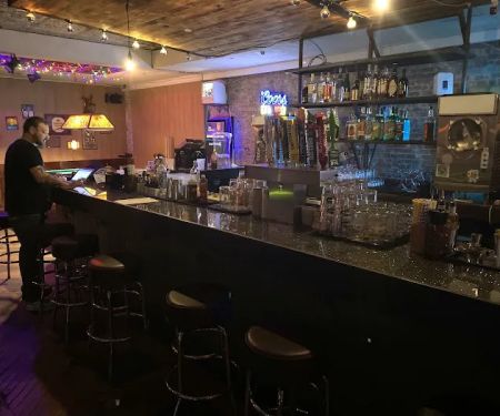 Merv’s Bar