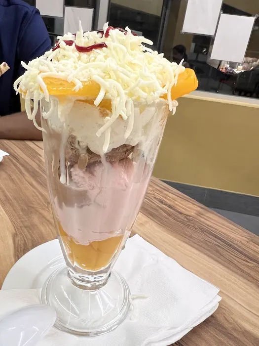 Maggy Coffee Shop Helados con Queso Picture 7