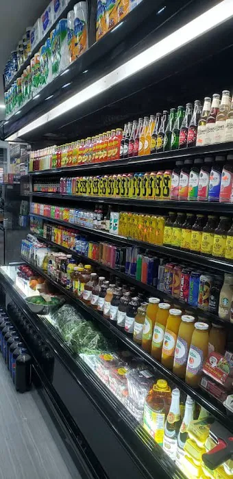 Zak Mini Market Deli Picture 4