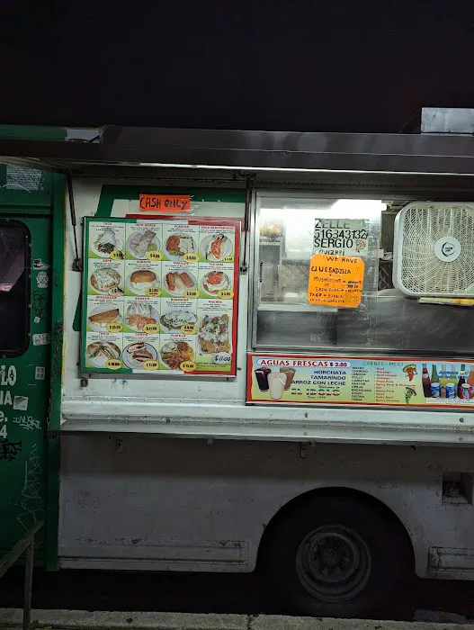 Tacos El Idolo Picture 8