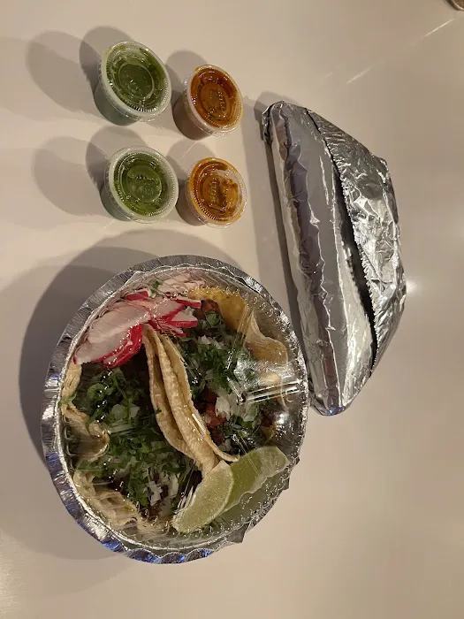 Tacos El Idolo Picture 1