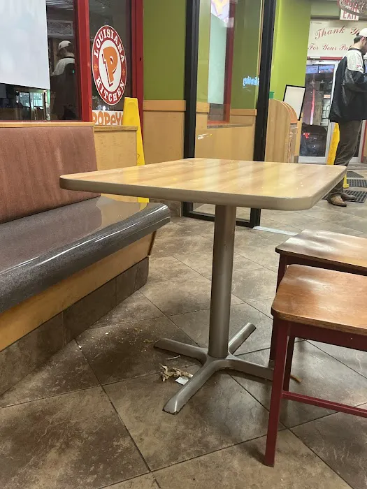 Popeyes Louisiana Kitchen Picture 1