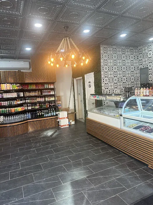 Laziza cafe Picture 6