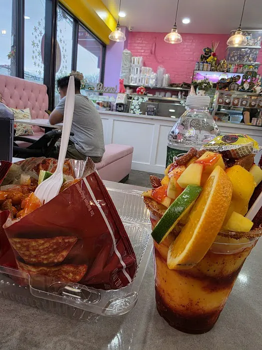 Mayas Snack Bar Picture 5