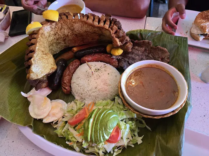 La parrillada colombiana Picture 2