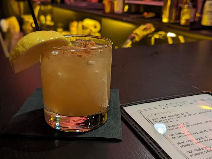Daddy’s Bar Picture 3