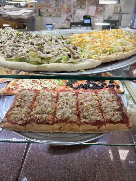 Carlo's Pizza Picture 9