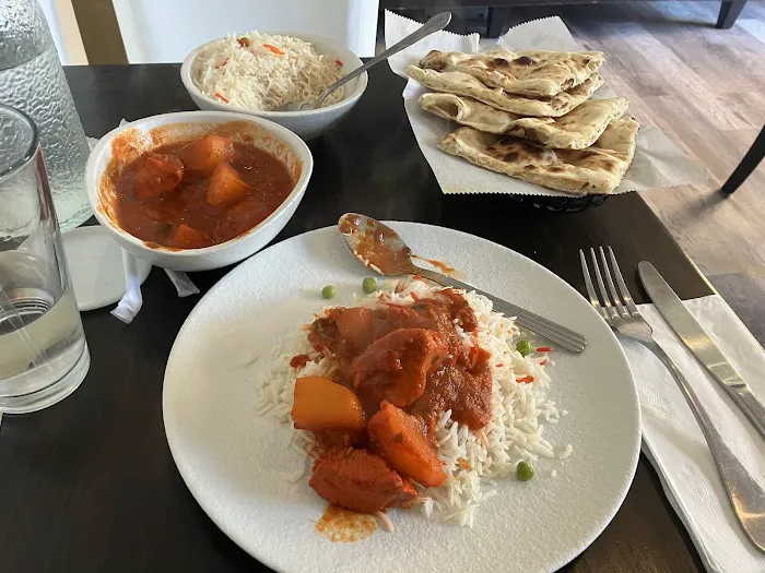 Curry Leaf Indian Cuisine Picture 3
