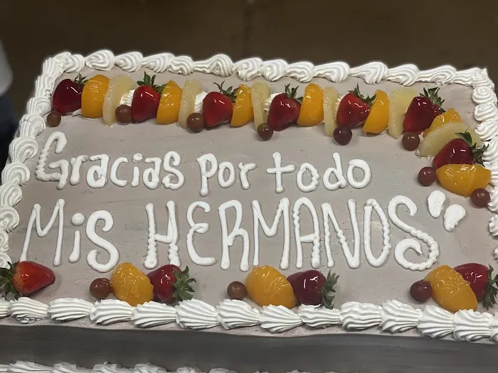 Armandos Grocery & Bakery Picture 4