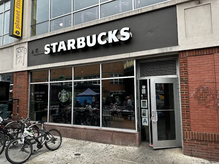 Starbucks Picture 5
