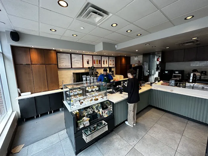 Starbucks Picture 3