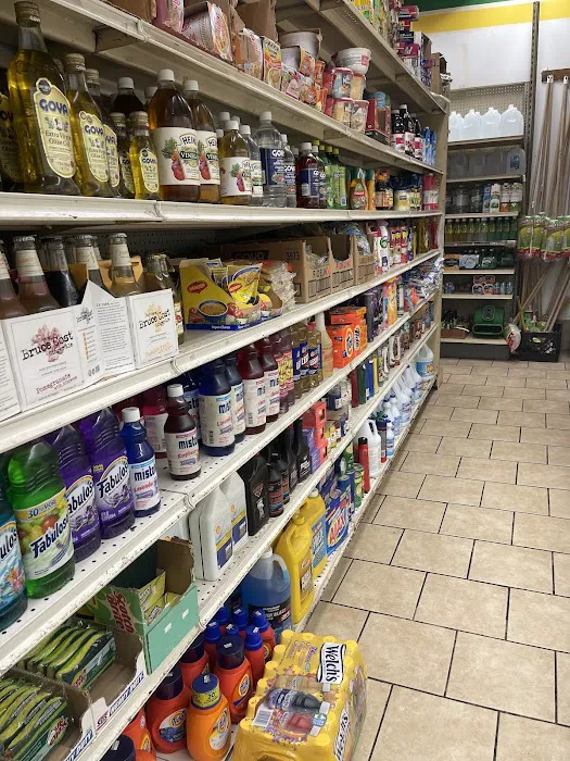 Los Platanitos Grocery Deli Corp. Picture 6