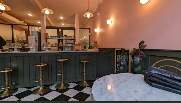 Petee's Café Picture 2