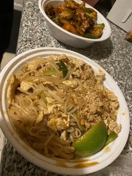 888 Hudson Thai Picture 1