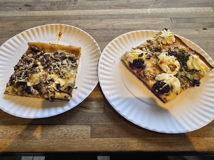 Fresco's Pizzeria Picture 1