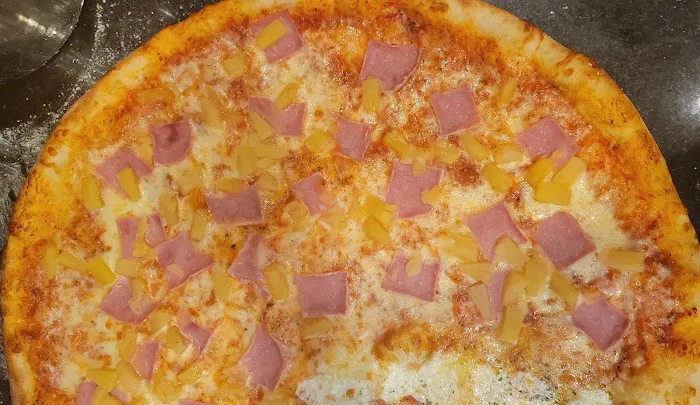 Mediterraneo pizza Picture 5