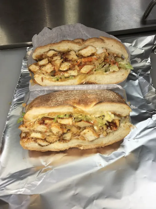 Exquisite Mini Mart Grill & Deli Picture 4