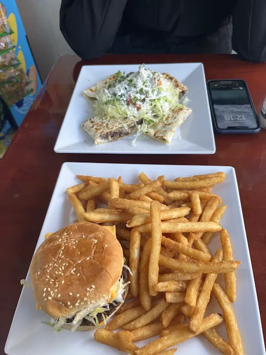 El Mariachi(El Pueblo Deli) Picture 10