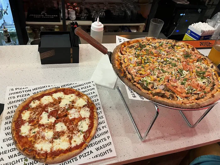 Wahizza Pizzeria ( Dominican- Italian ) Restaurant Picture 4