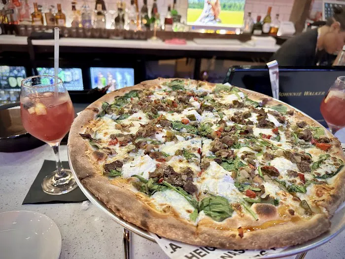 Wahizza Pizzeria ( Dominican- Italian ) Restaurant Picture 7