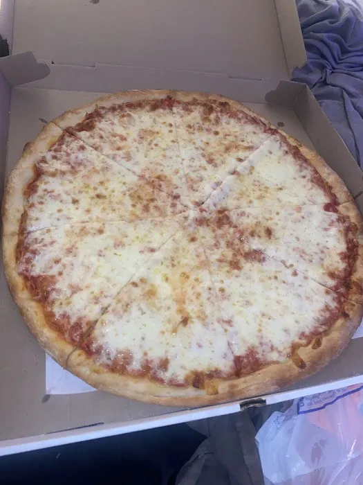 Daisy's Pizza Picture 1
