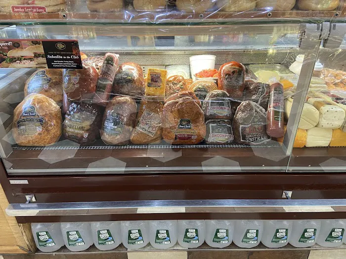 Tang & Tasty Deli Grocery Picture 9