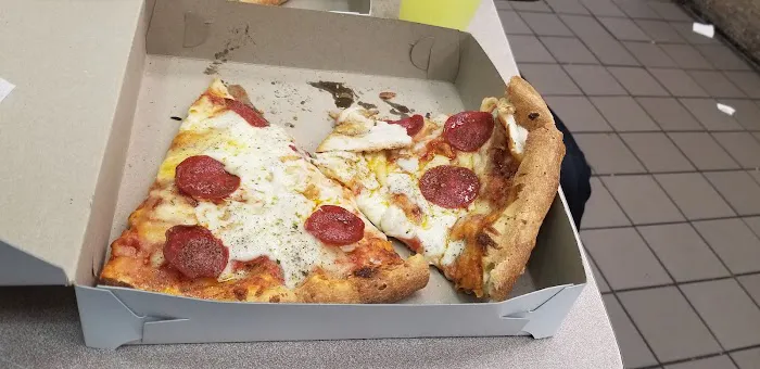 US Kennedy Chicken & Pizza Picture 1