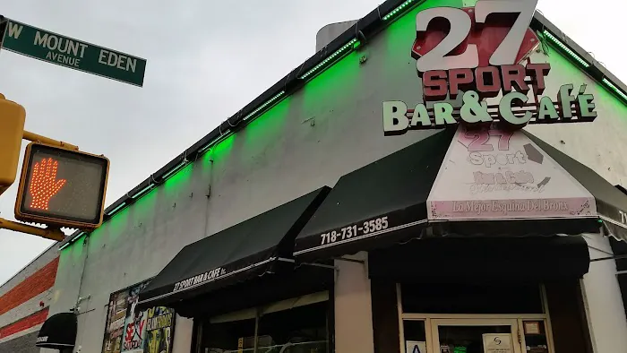 27 Sport Bar & Cafe Picture 7