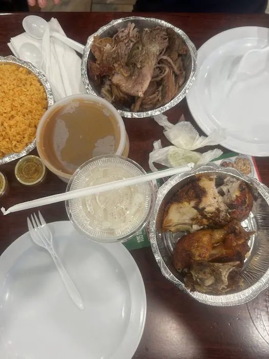 Lechonera Dominicana reataurant Picture 2