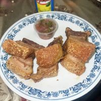 Papi’s chicharrón ico