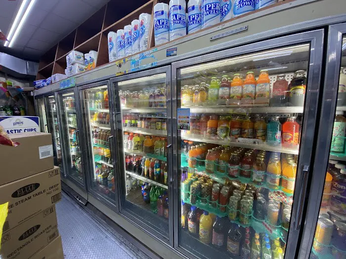 J&R super deli grocery Picture 1
