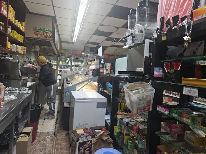 Fulton Deli Grocery Picture 3