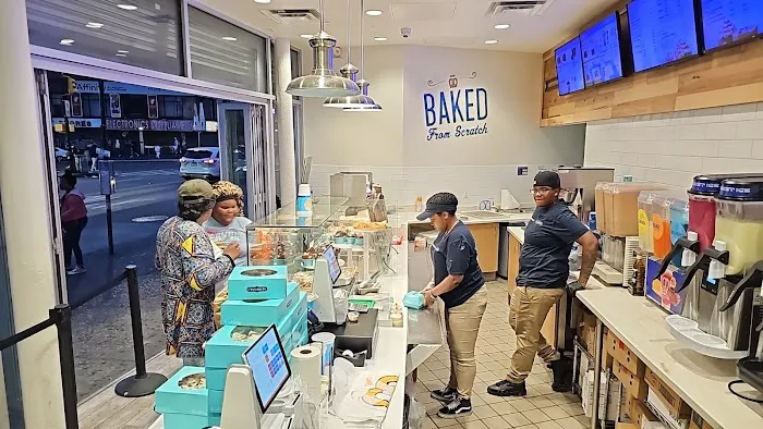 Cinnabon Picture 3