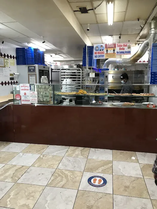 $1.50 Hot Pizza Picture 6