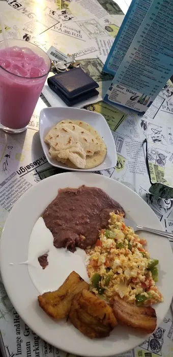 El Salvadoreño Picture 7
