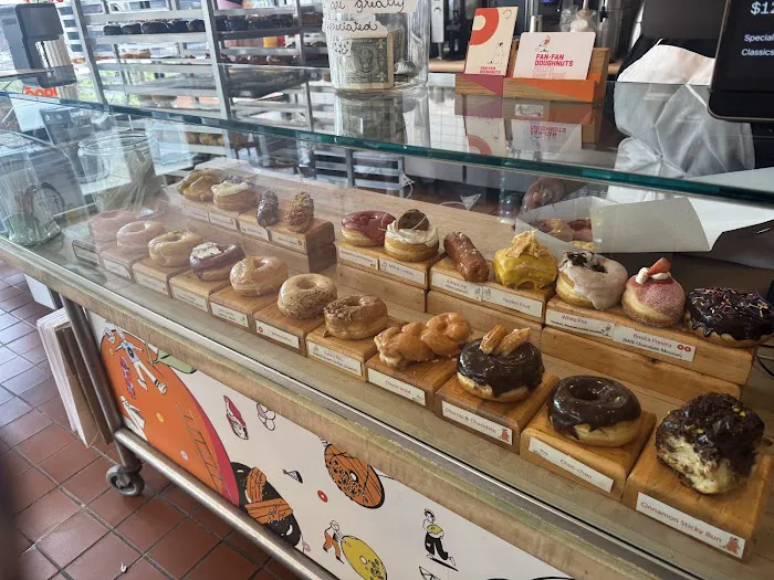 Fan Fan Doughnuts Picture 5