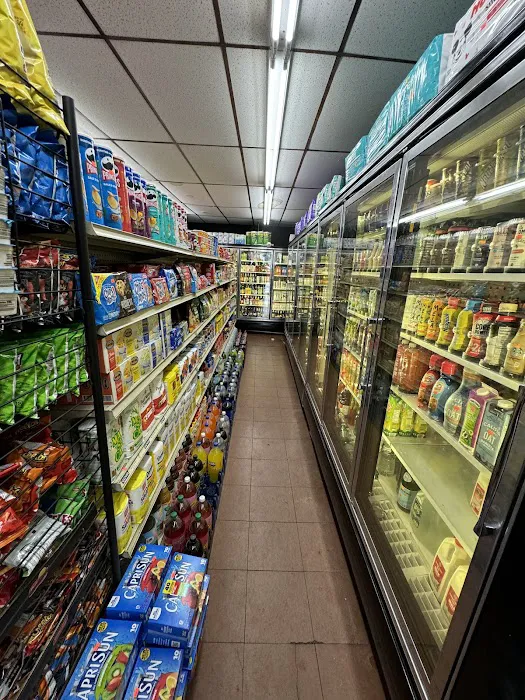 El Patio Deli Market Picture 3