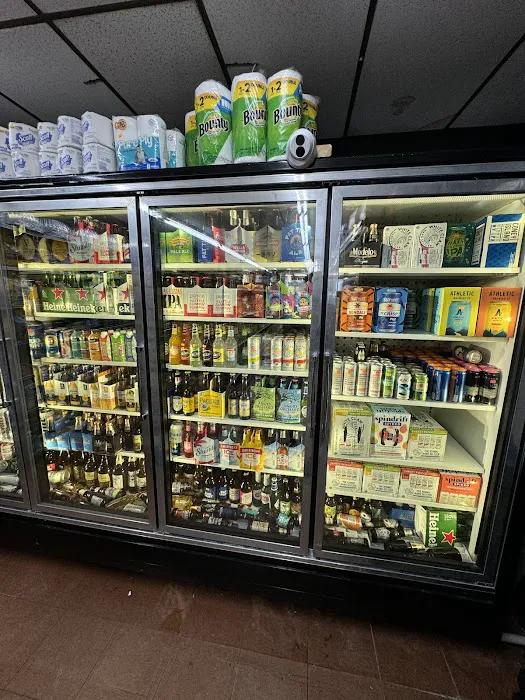 El Patio Deli Market Picture 9