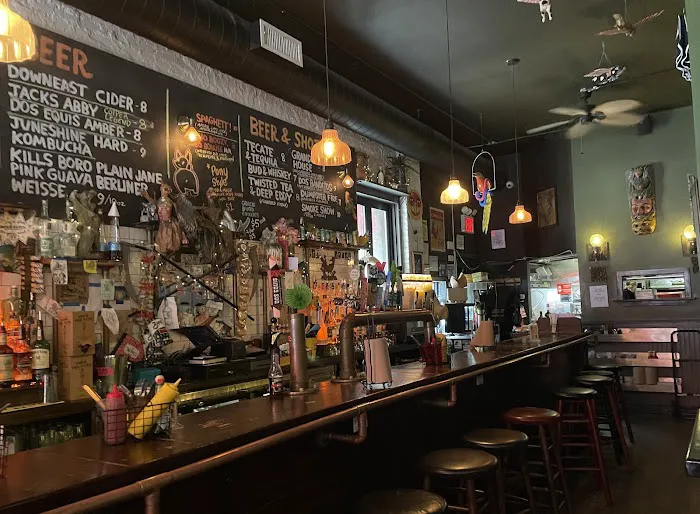 Cpt. Dan's Good Time Tavern Picture 4