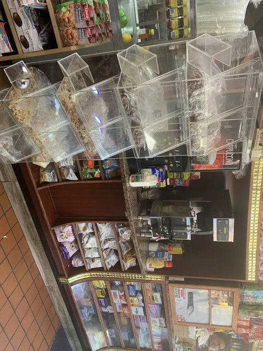 Natural Deli Picture 3