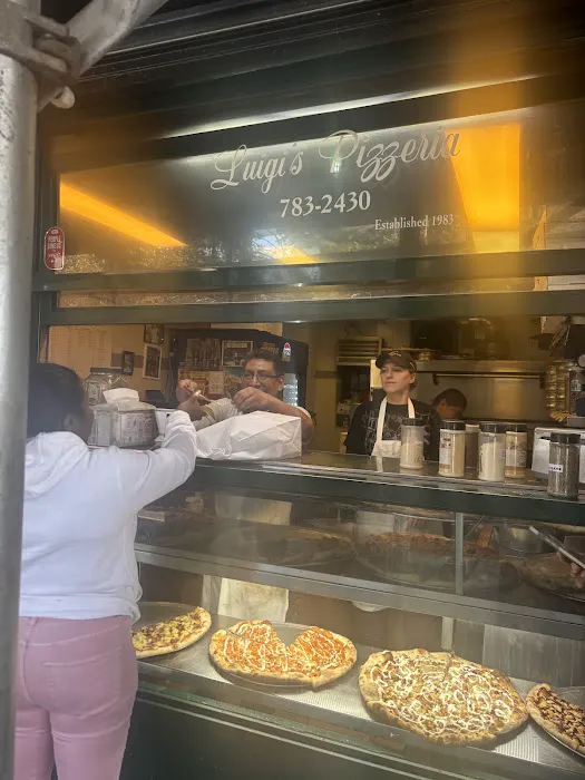 Luigi's Pizzeria Picture 9