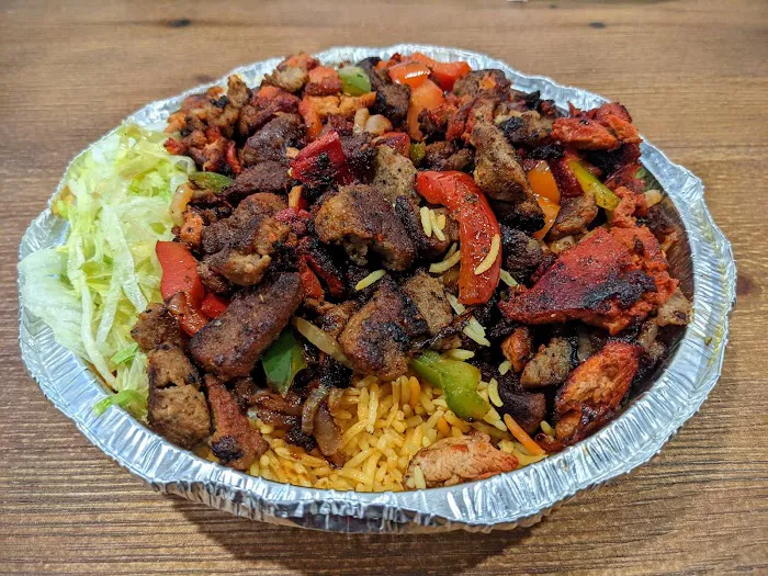Ameer Gourmet Deli Picture 10