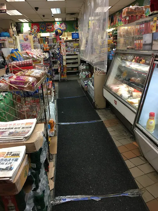 Deli & Convenience Store Picture 10