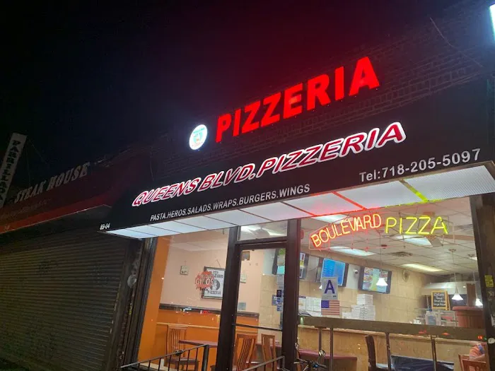 3L Boulevard Pizzeria Picture 4