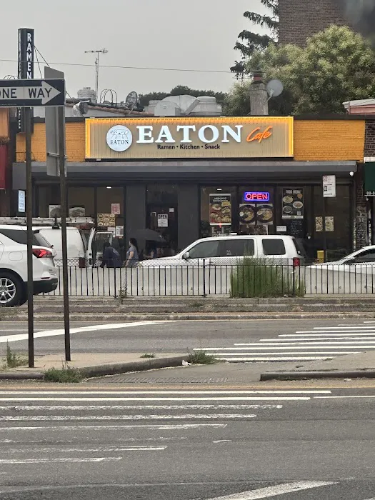 Eaton Cafe Picture 7