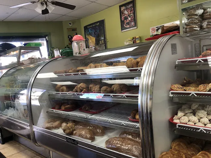 Sarita's Bakery Picture 5