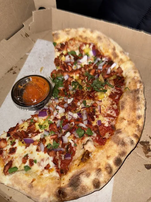 Five Dreams Pizzeria y Antojitos Picture 4