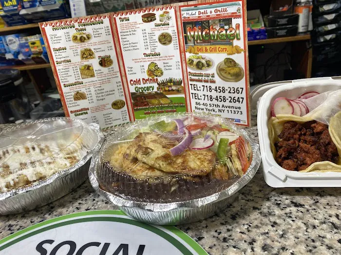 Michael Deli & Grill Picture 6