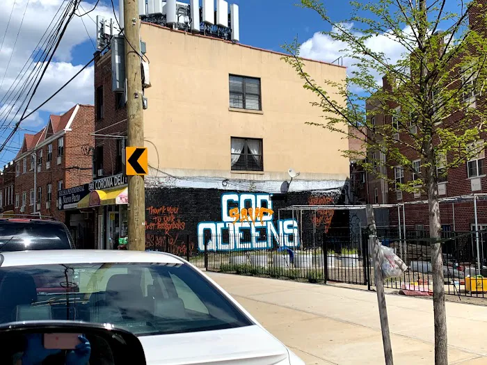 S&D Corona Deli Picture 10