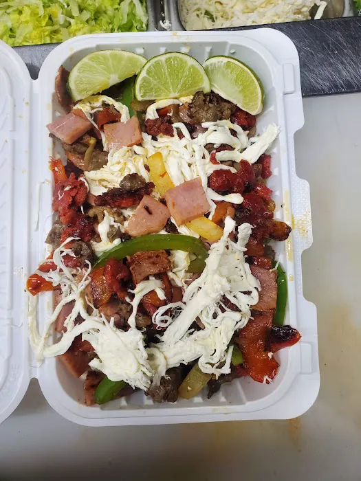 Latin Food truck Picture 2